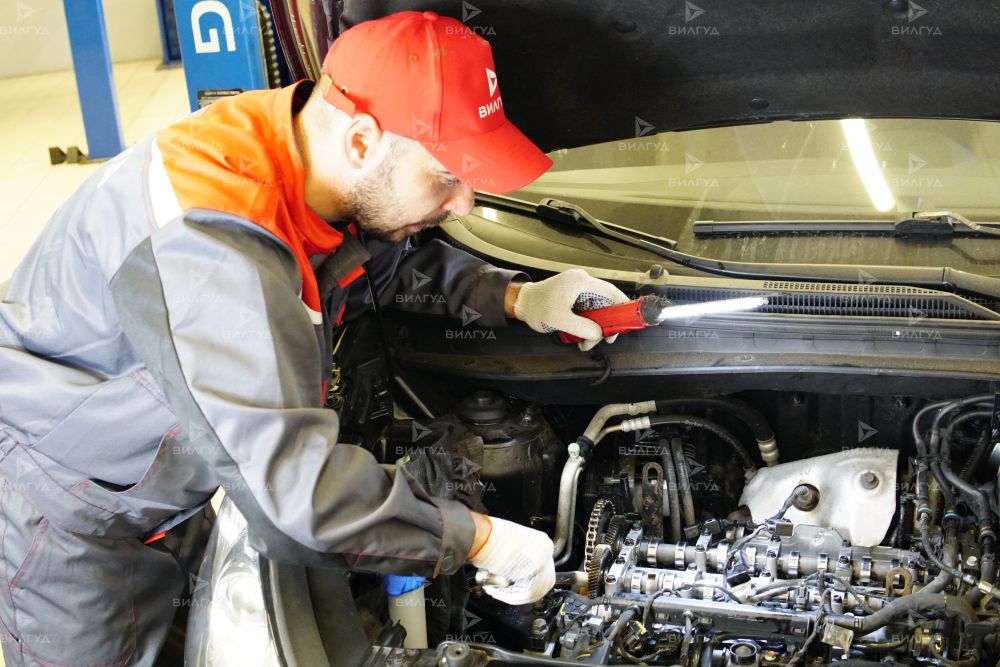 Диагностика двигателя Ford Mustang в Сургуте