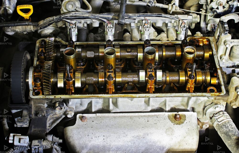 Замена прокладки клапанной крышки Chrysler в Сургуте