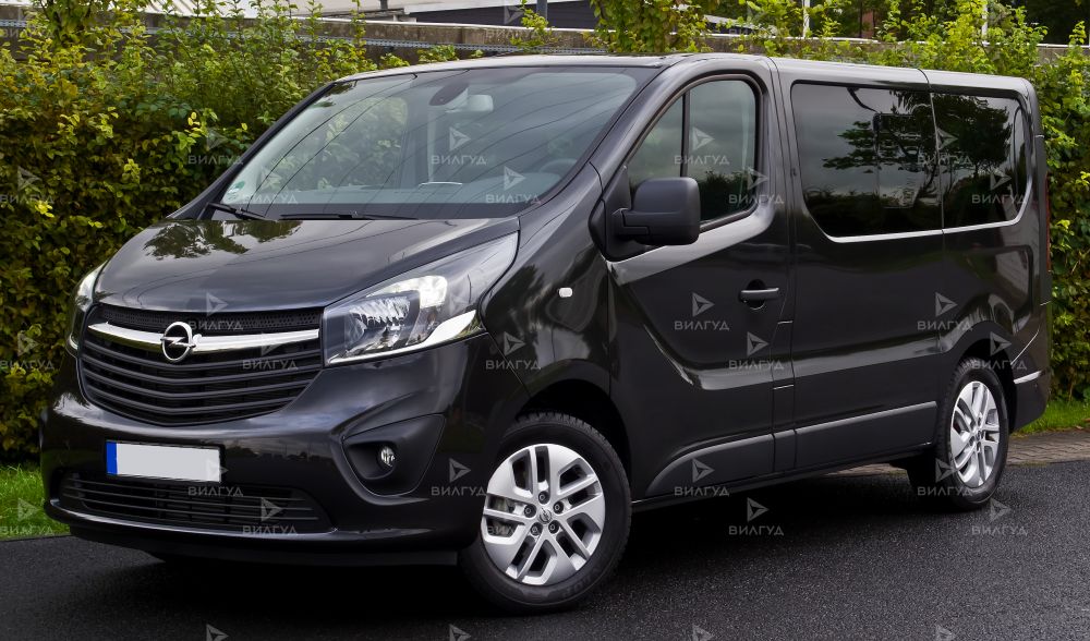 Диагностика двигателя Opel Vivaro в Сургуте