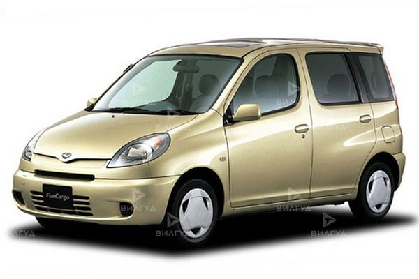 Замена расширительного бачка Toyota Funcargo в Сургуте