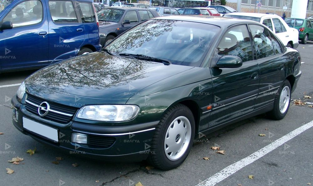 Замена водяного насоса Opel Omega в Сургуте