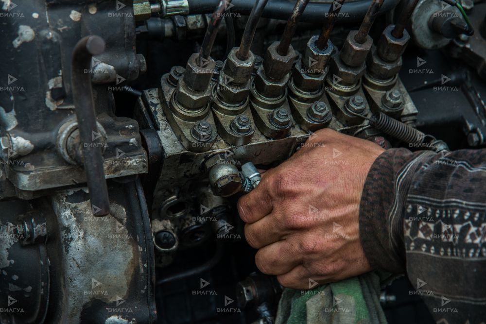 Промывка топливной системы бензинового двигателя Land Rover в Сургуте