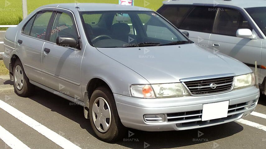 Замена бачка ГУР Nissan Sunny в Сургуте